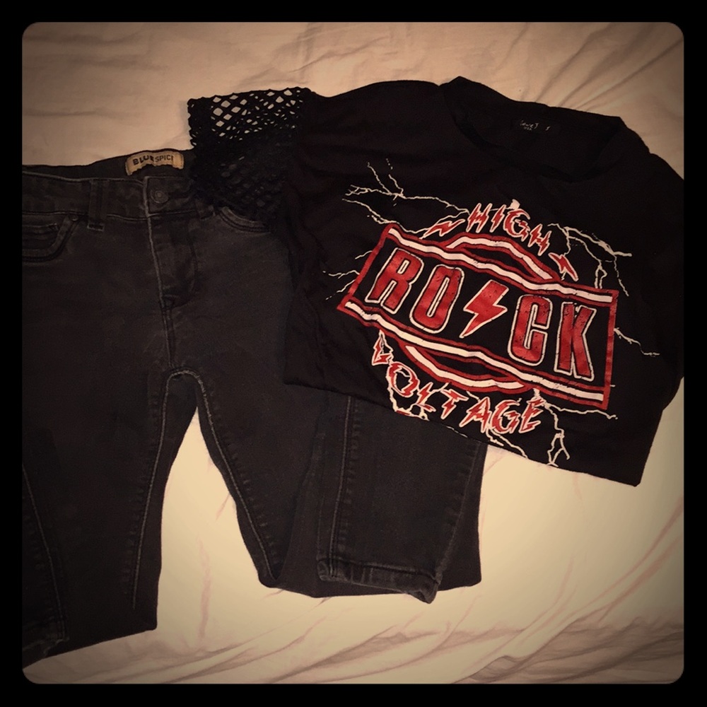Blue Spice Jeans and Rock Netted Sleeve T-shirt